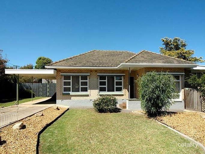 3 Fox Ave, Christies Beach, SA 5165