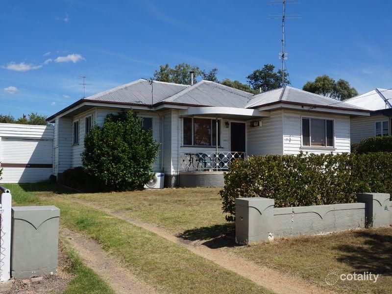 112a Pratten St, Warwick, QLD 4370