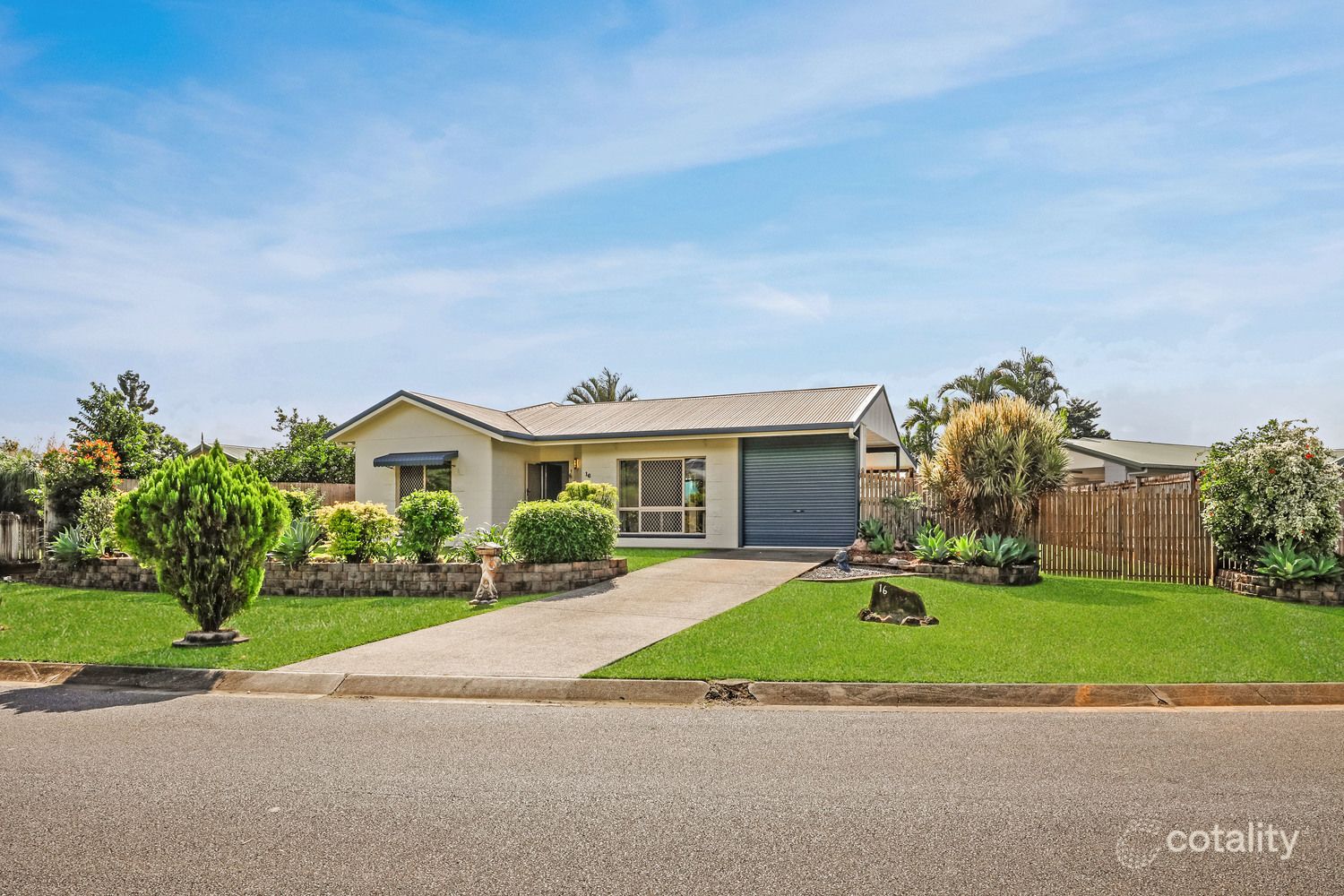 16 Osborn Cres, Edmonton, QLD 4869