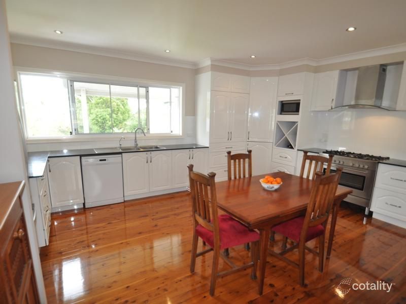 34 Britannia St, Manly, QLD 4179