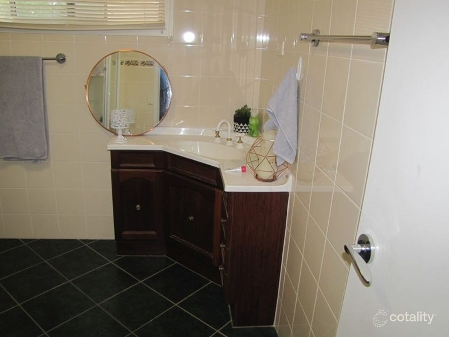 16 Old Ten Chain Rd, Calliope, QLD 4680