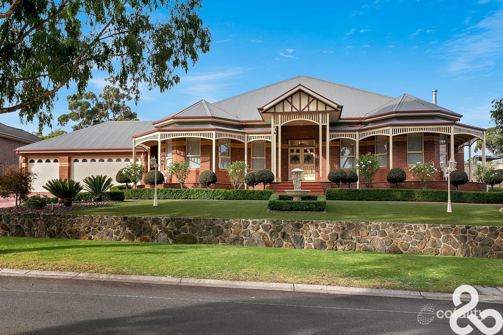 12 Meridian Dr, South Morang, VIC 3752