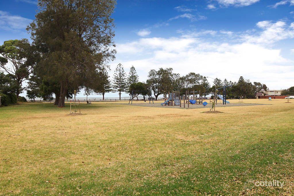2/229 Queen St, Altona, VIC 3018