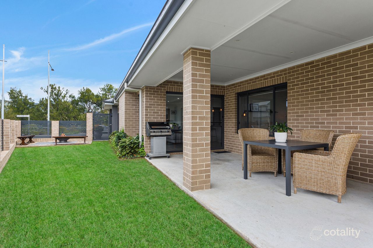 30 Borjeson Cct, Calderwood, NSW 2527
