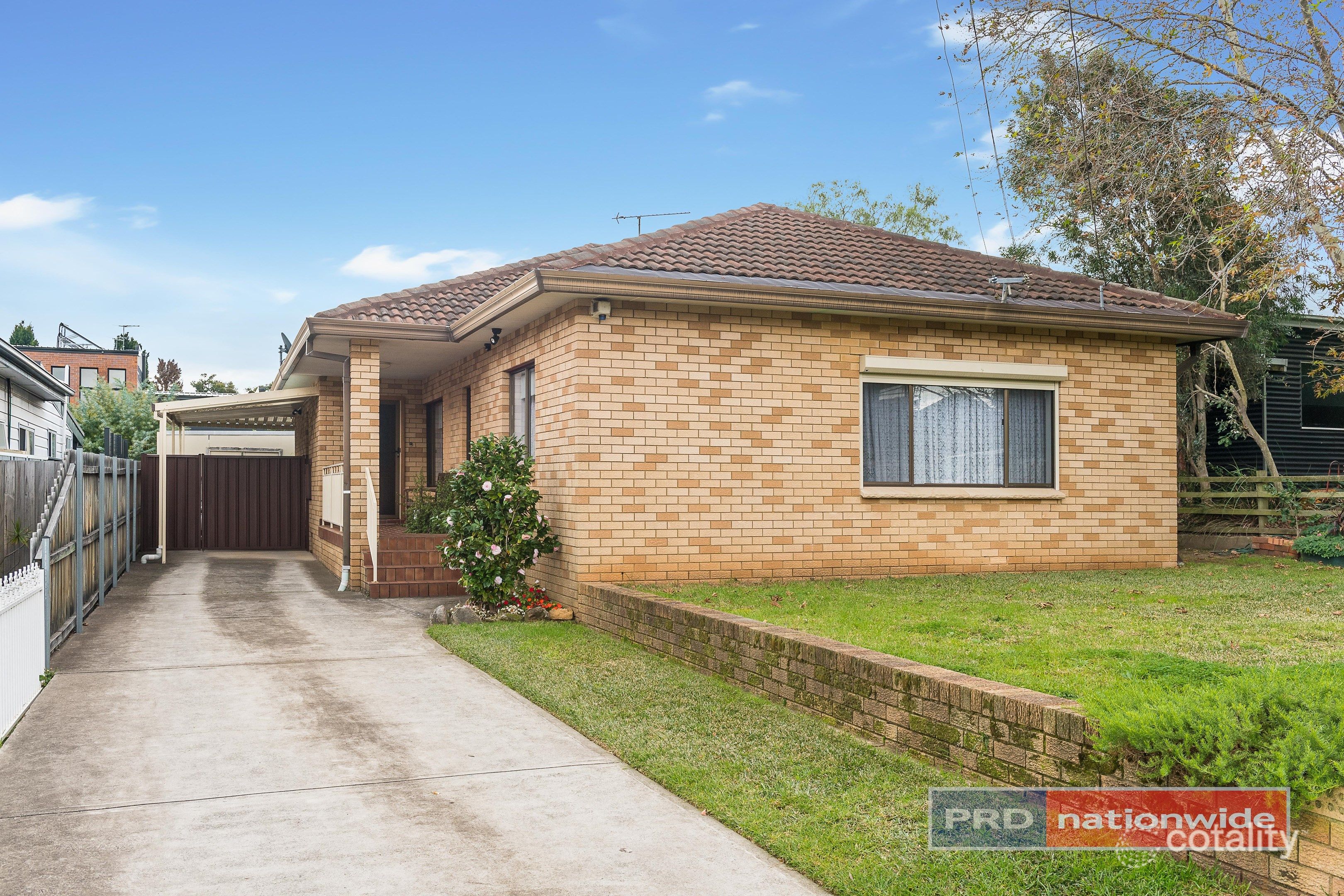 118 Picnic Point Rd, Picnic Point, NSW 2213