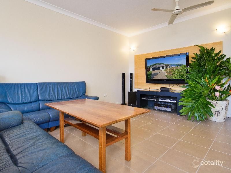 118 Roberts Dr, Trinity Beach, QLD 4879