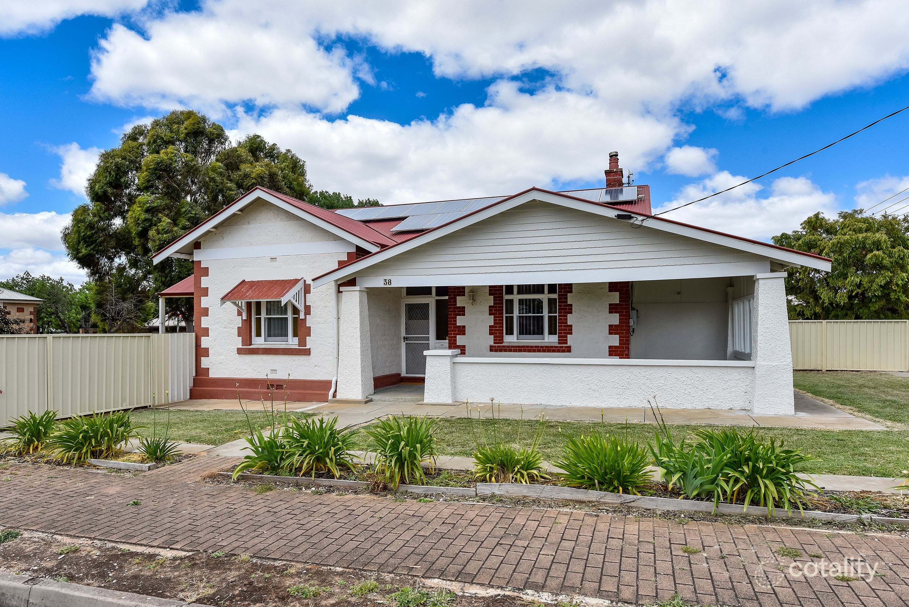 38 De Courcey St, Bordertown, SA 5268
