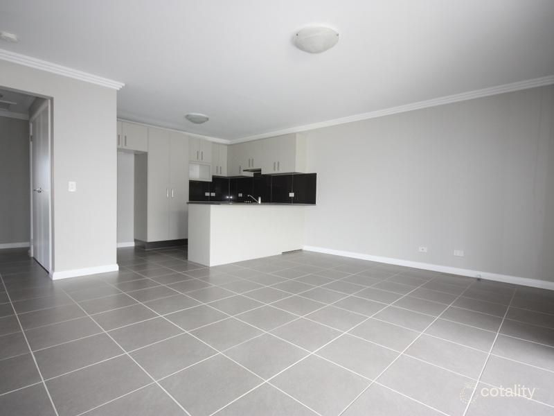 8/29 Lorimer Cres, Elderslie, NSW 2570