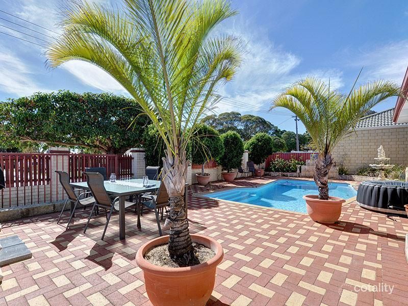 32 Eastdene Cir, Nollamara, WA 6061