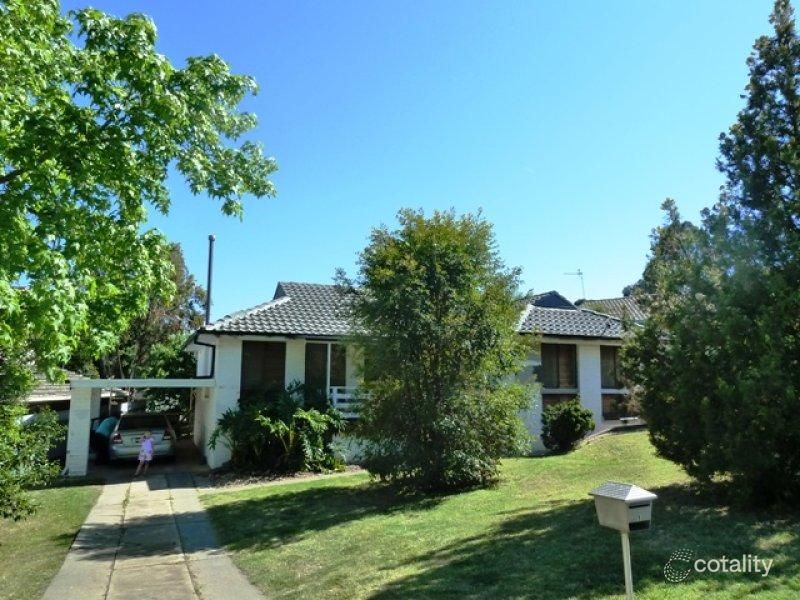 8 Malumba Cres, Kooringal, NSW 2650