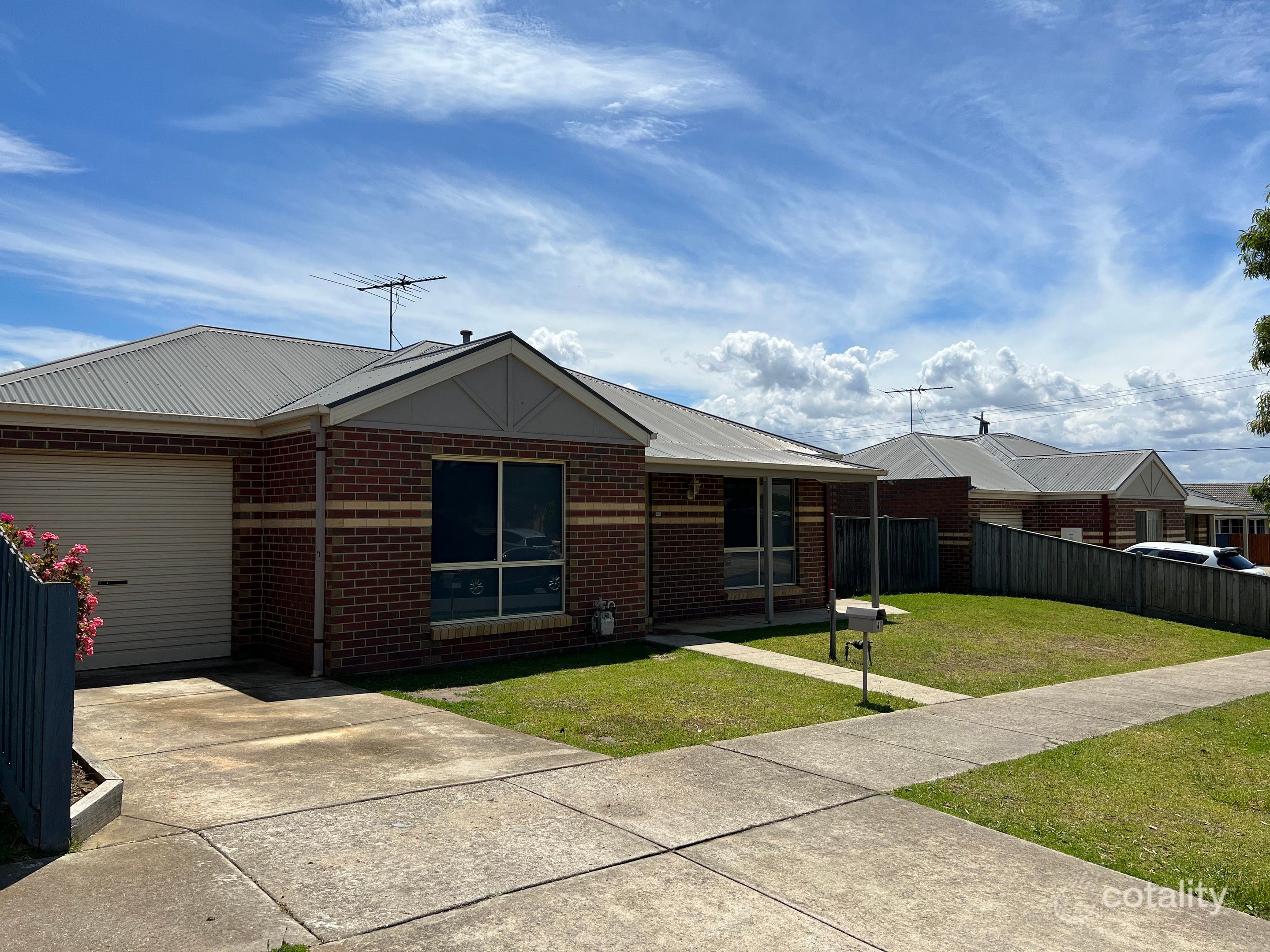 4 Hewitt Dr, Grovedale, VIC 3216