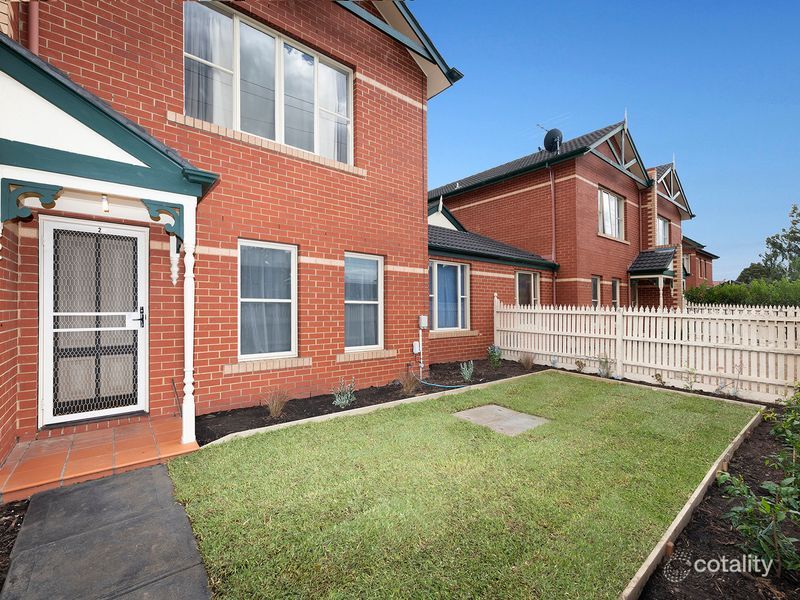2/296-298 Somerville Rd, Kingsville, VIC 3012