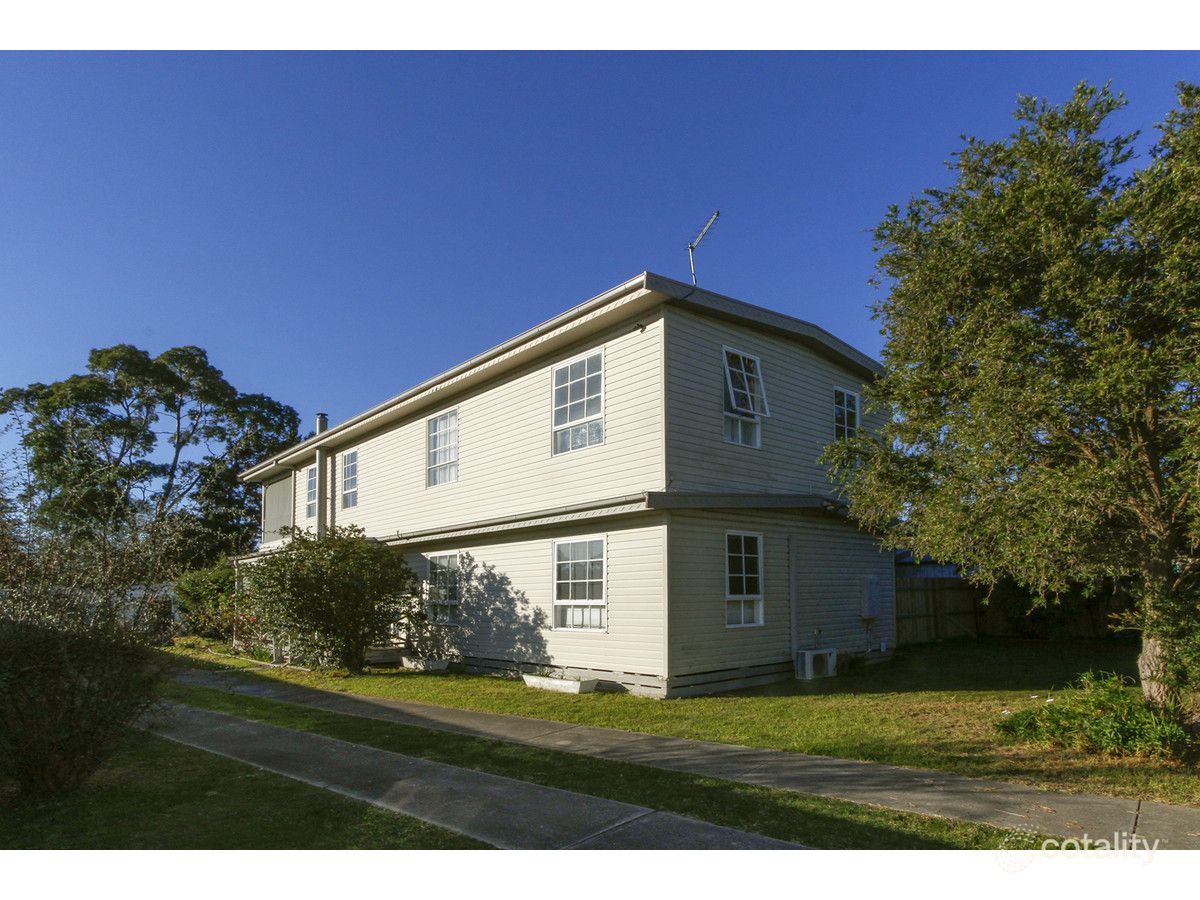 33 Hobson St, Stratford, VIC 3862