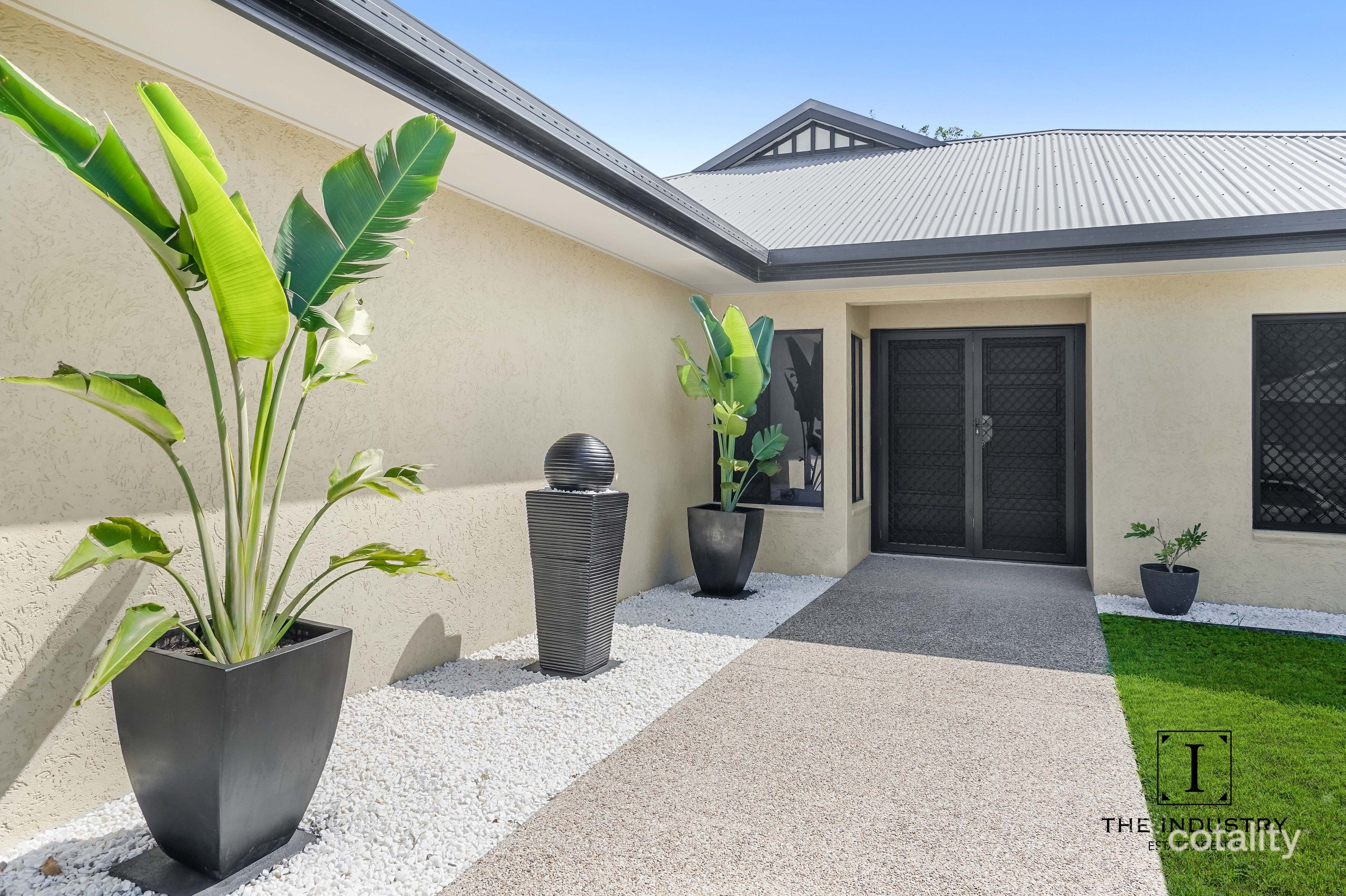3 Norwood Cres, Trinity Park, QLD 4879