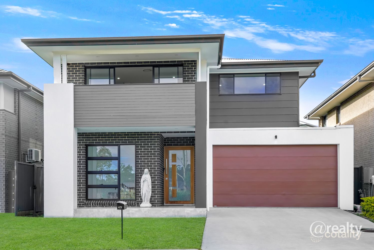43 Sawsedge Ave, Denham Court, NSW 2565
