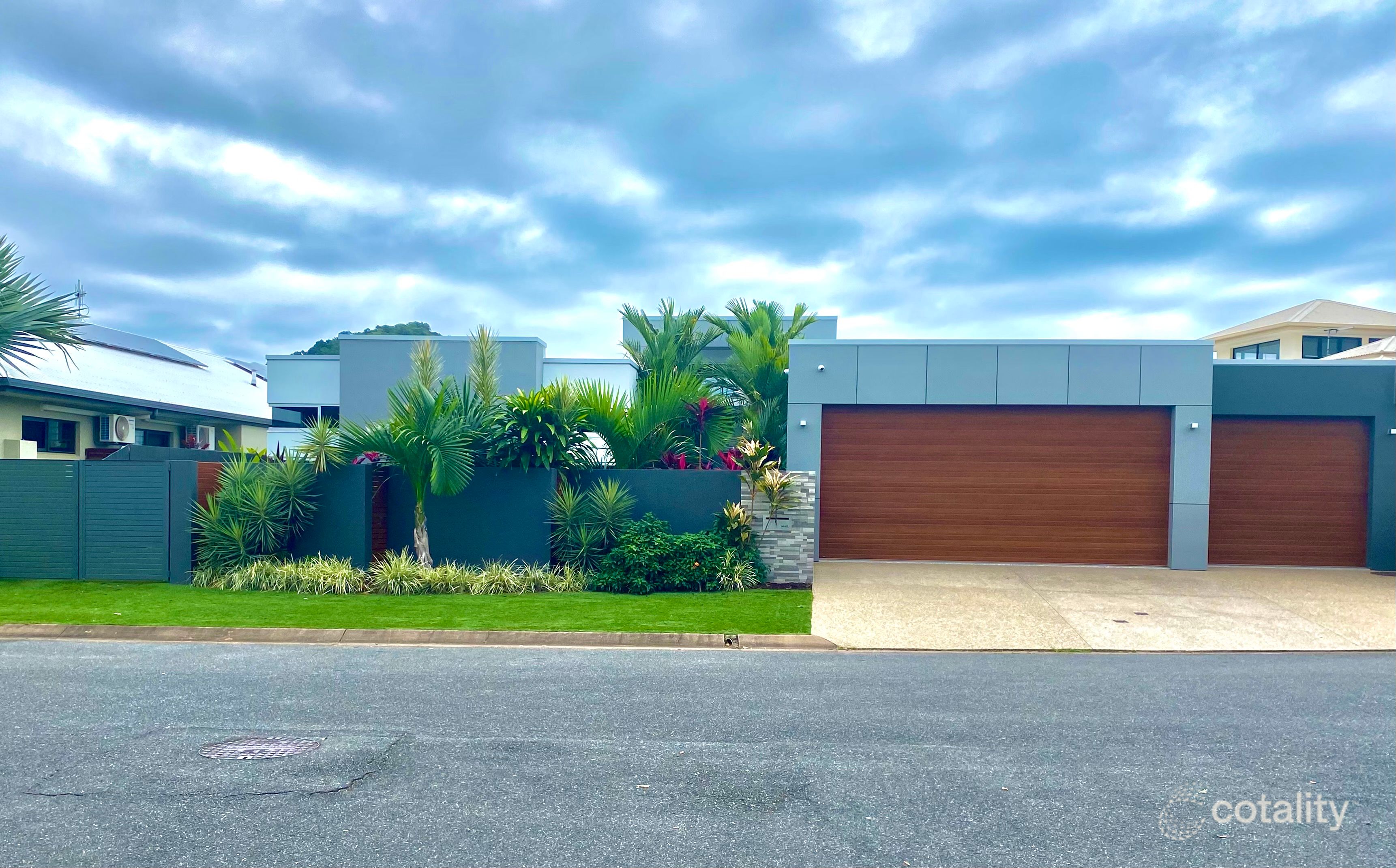 121 Harbour Dr, Trinity Park, QLD 4879