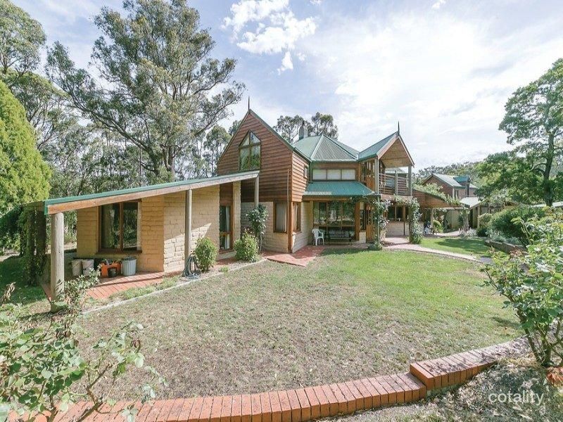 165 Kennedys Rd, Smythes Creek, VIC 3351