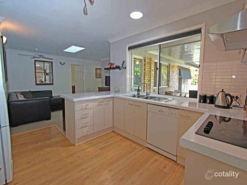 2 Karri Ct, Victoria Point, QLD 4165