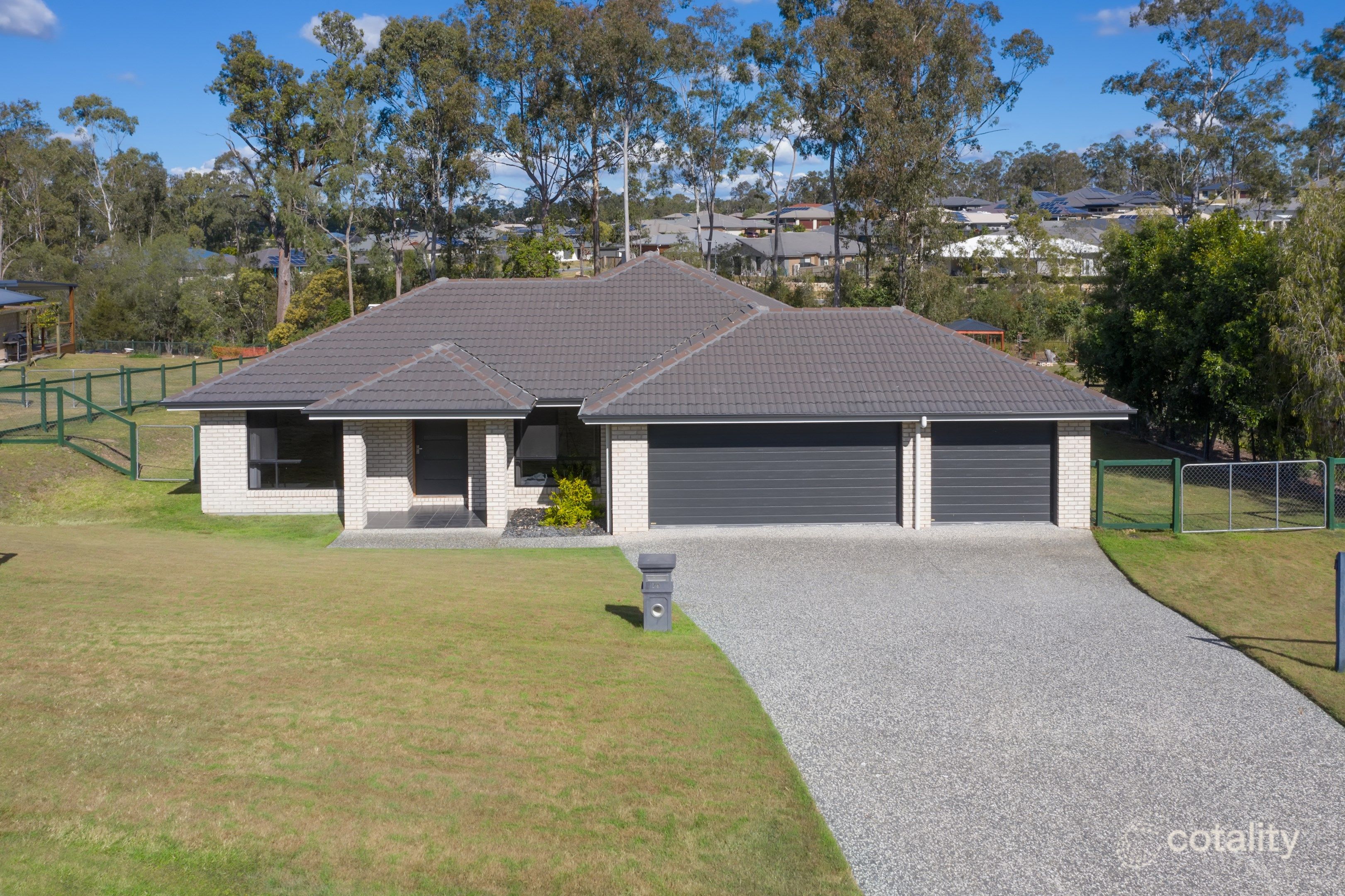 79-81 Gumview Cres, Flagstone, QLD 4280