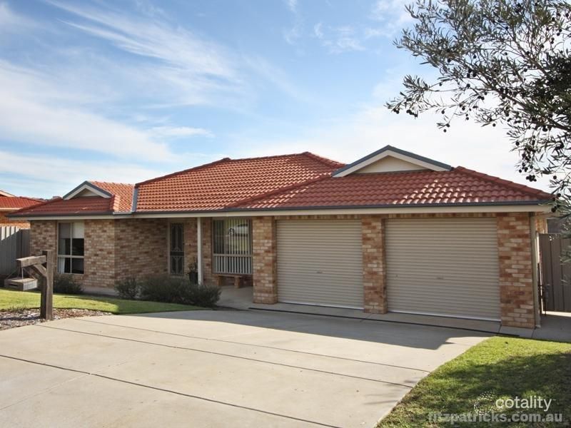 13 Yarrawah Cres, Bourkelands, NSW 2650