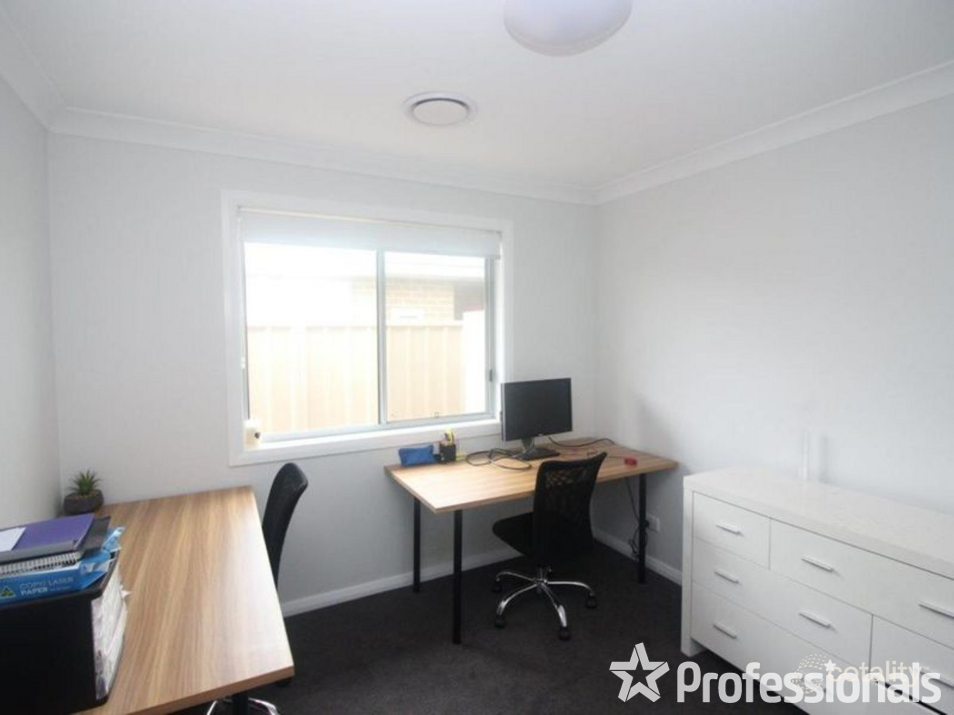 1 Tingwell Pl, Lloyd, NSW 2650