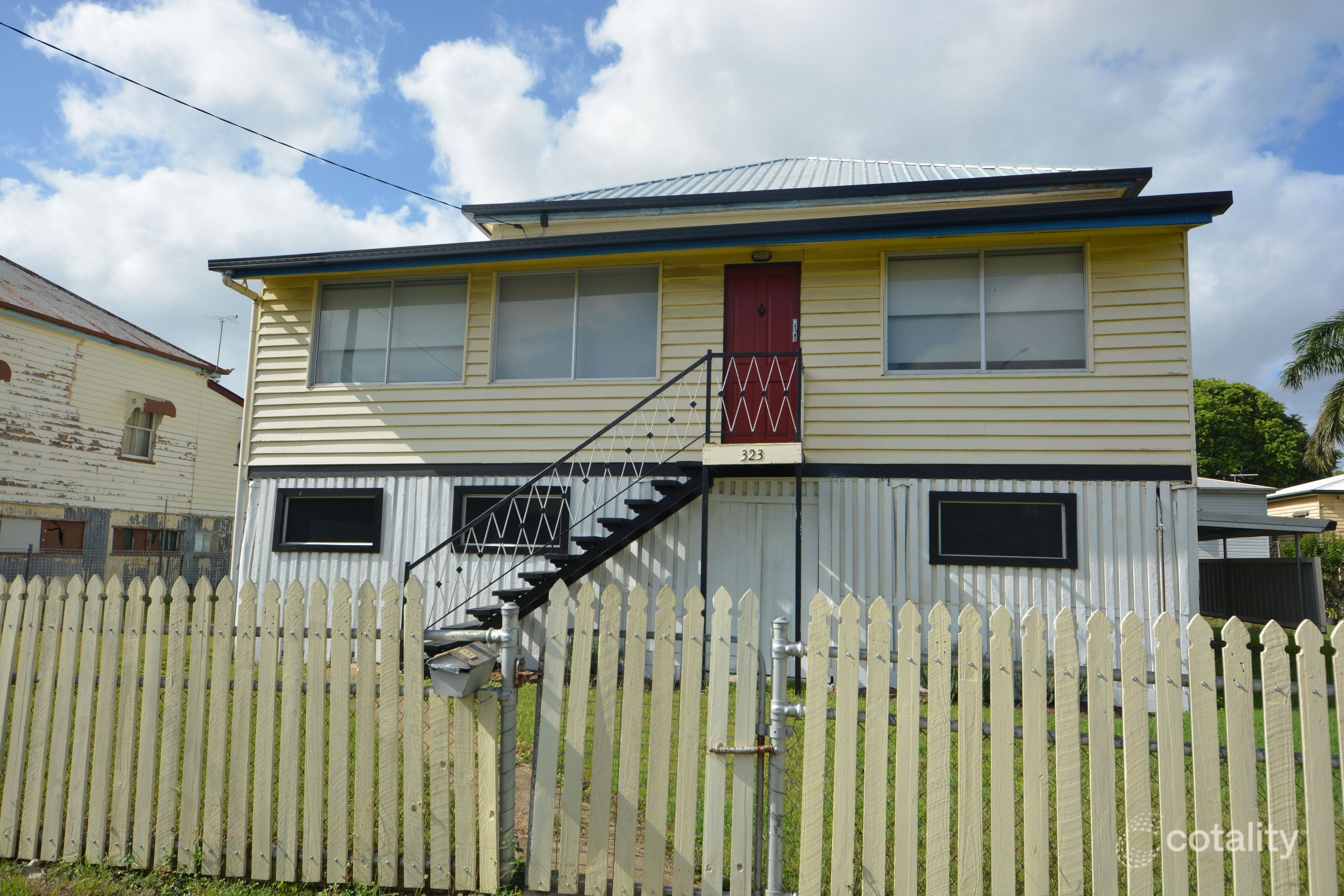 323 Bolsover St, Depot Hill, QLD 4700