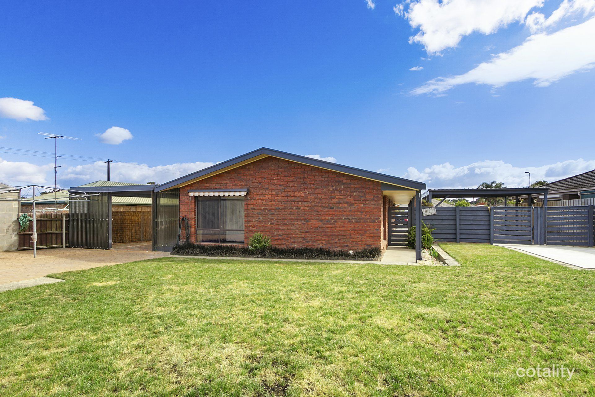16 Phelps Ct, Newborough, VIC 3825