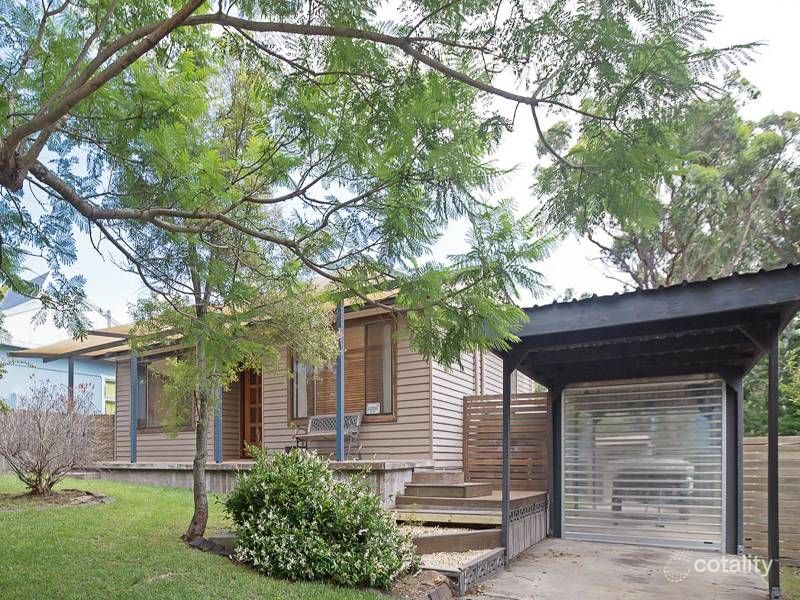 196 Scenic Dr, Budgewoi, NSW 2262
