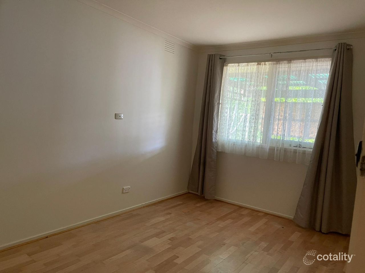 11 Elaine Ct, Cranbourne, VIC 3977