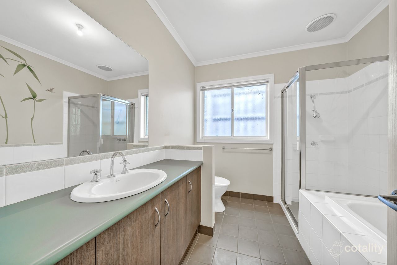 2/278 Narre Warren Rd, Cranbourne East, VIC 3977