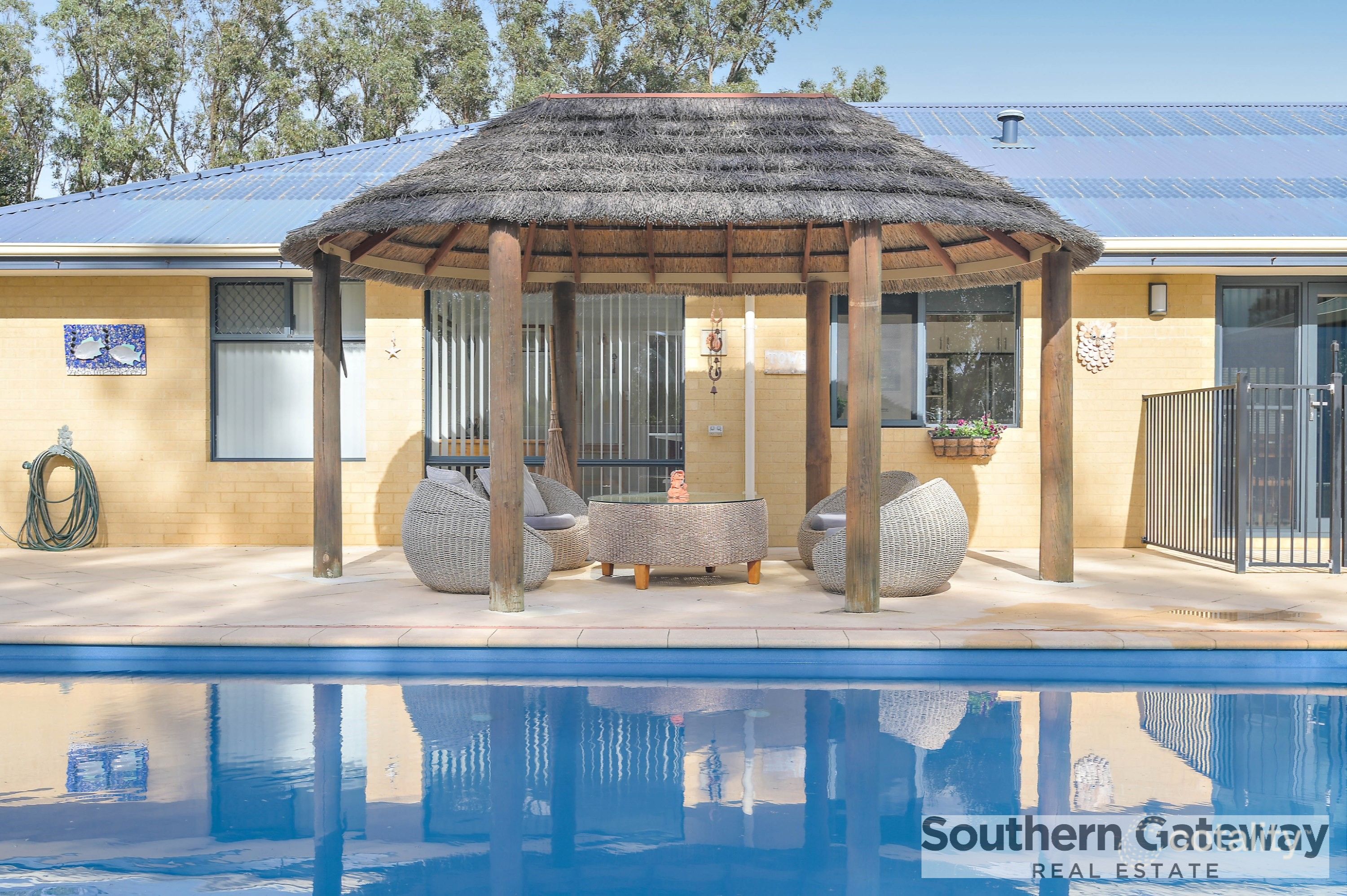 15 Warburton Ct, Byford, WA 6122