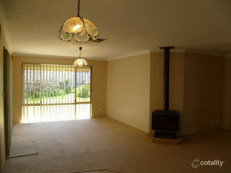 19 Galilee Pl, Success, WA 6164