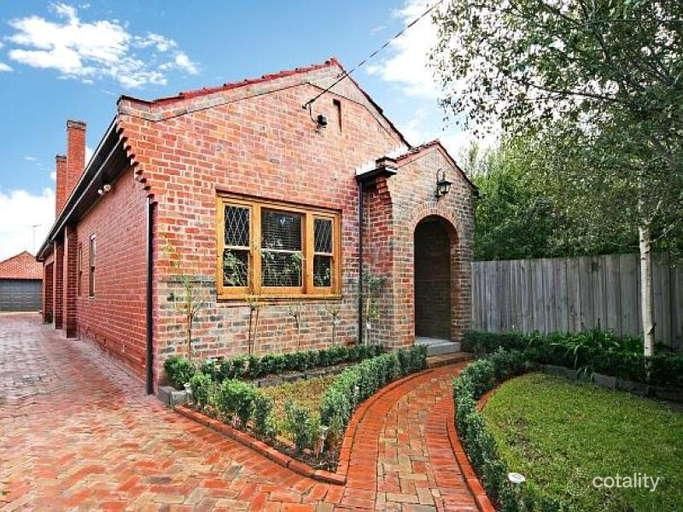 26 Kokaribb Rd, Carnegie, VIC 3163