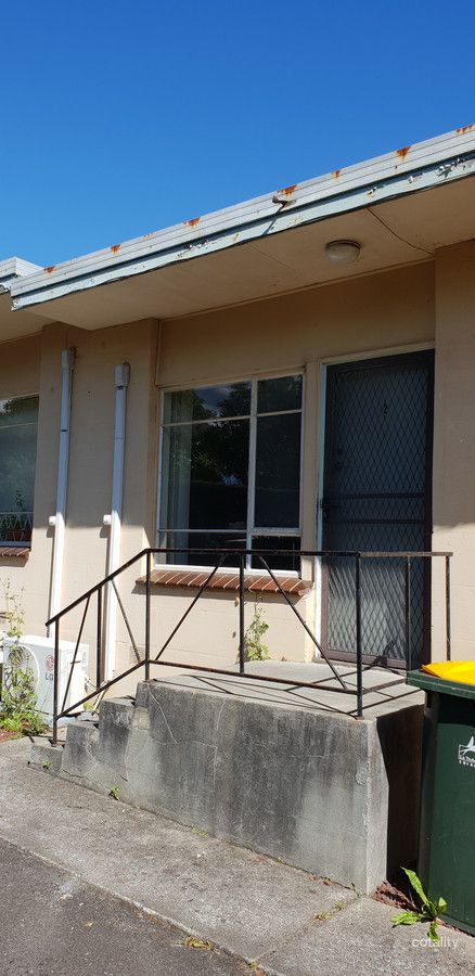 2/68 Cross St, Newborough, VIC 3825