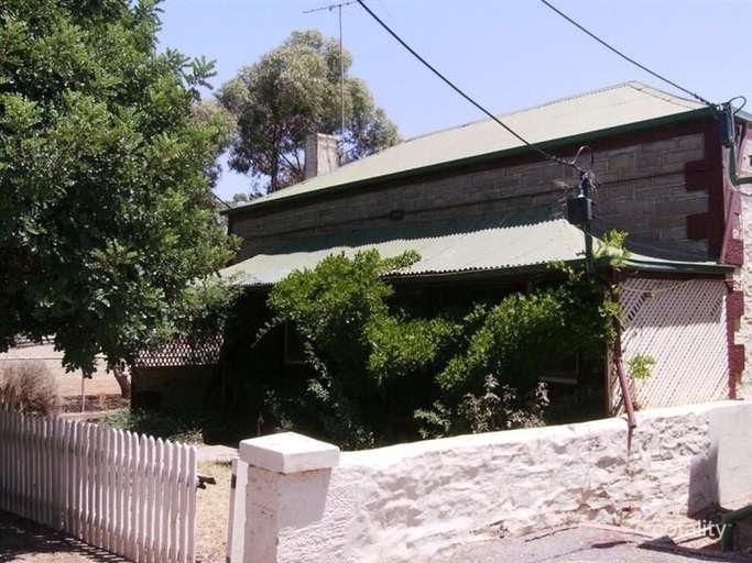 33 Burra Rd, Saddleworth, SA 5413