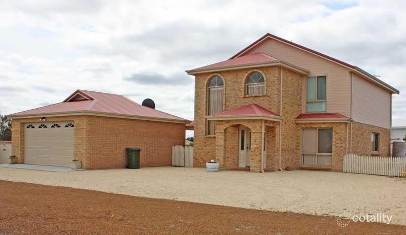 5 Murphy Pl, Bremer Bay, WA 6338