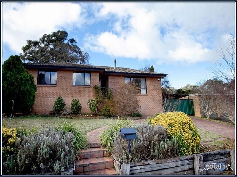 32 Harper St, Macgregor, ACT 2615