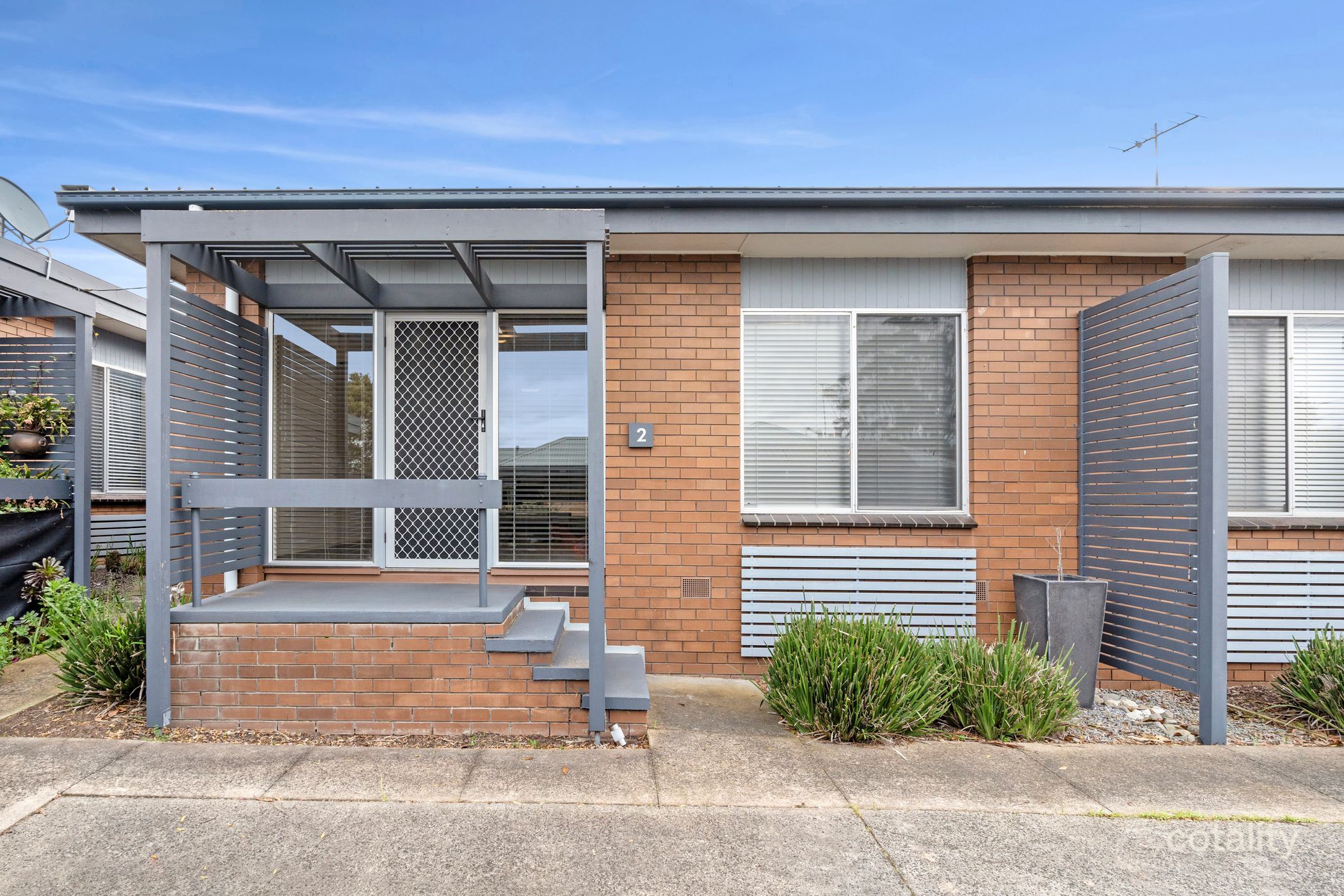 2/404 Myers St, East Geelong, VIC 3219