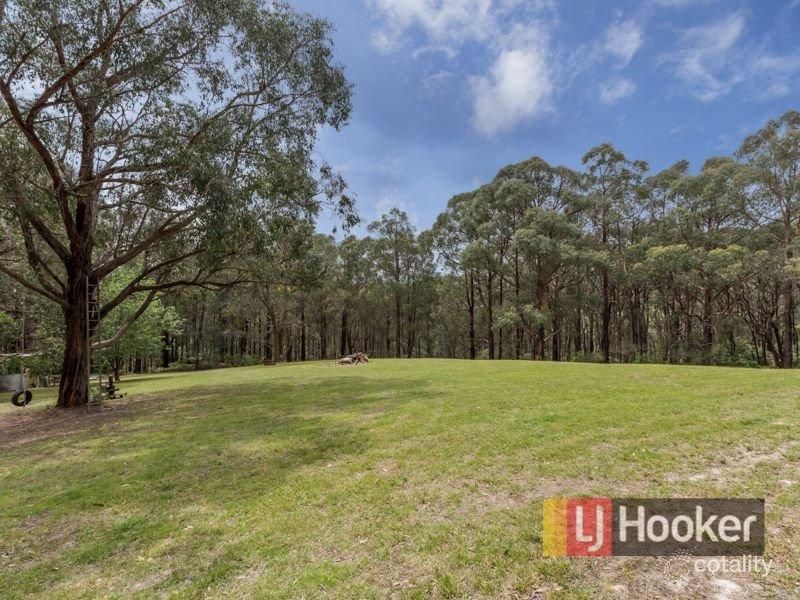 22 Linden Rd, Pakenham Upper, VIC 3810