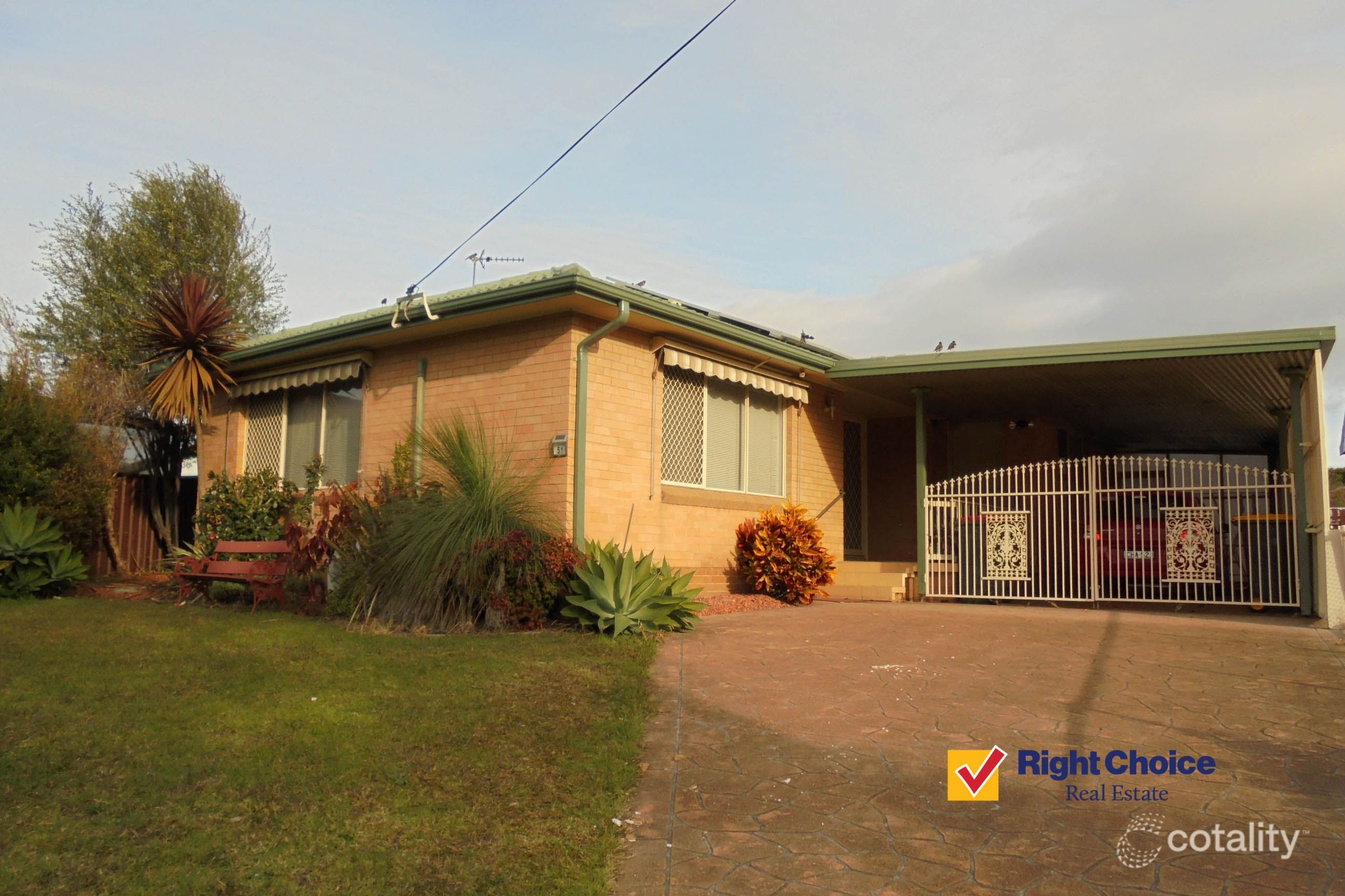51 Brigadoon Cct, Oak Flats, NSW 2529