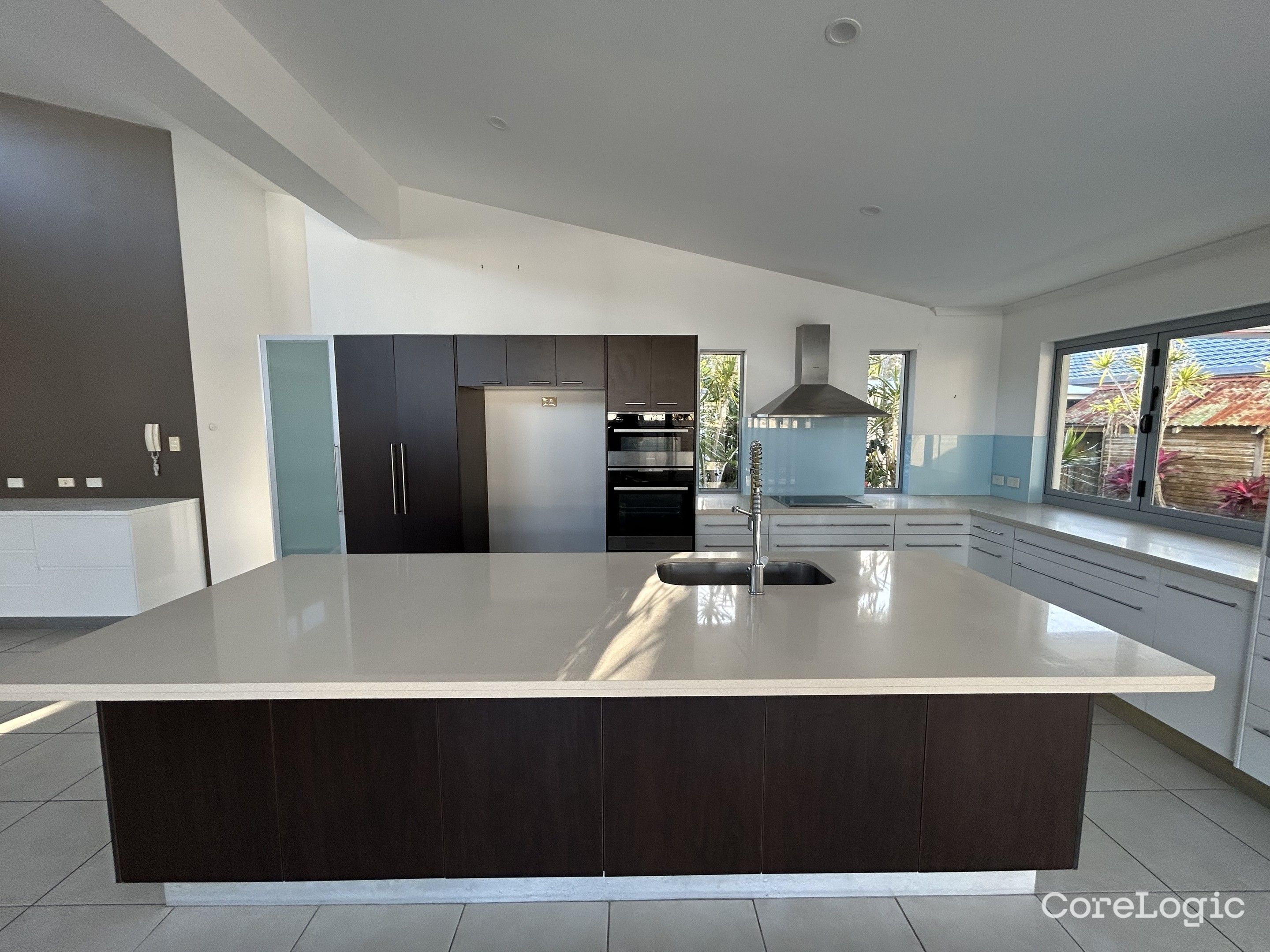 156a Oceanic Dr, Warana, QLD 4575