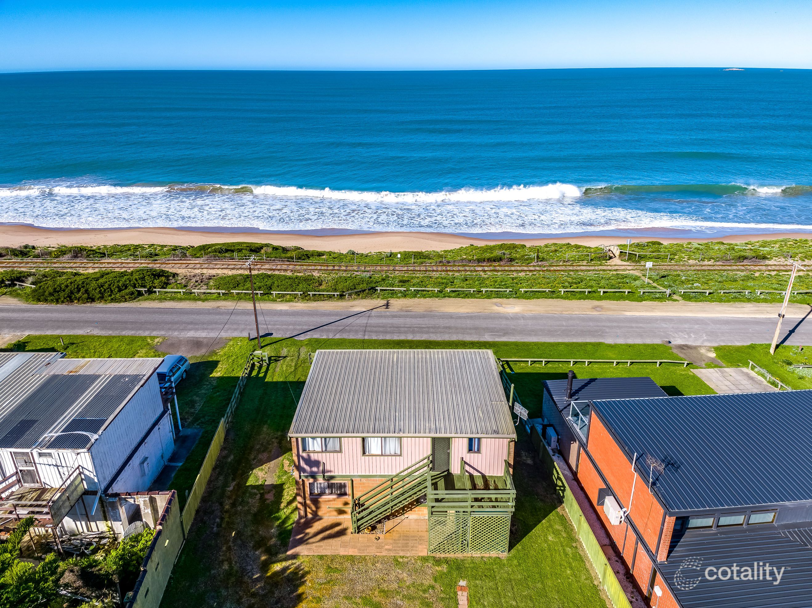 12 Ocean Rd, Port Elliot, SA 5212