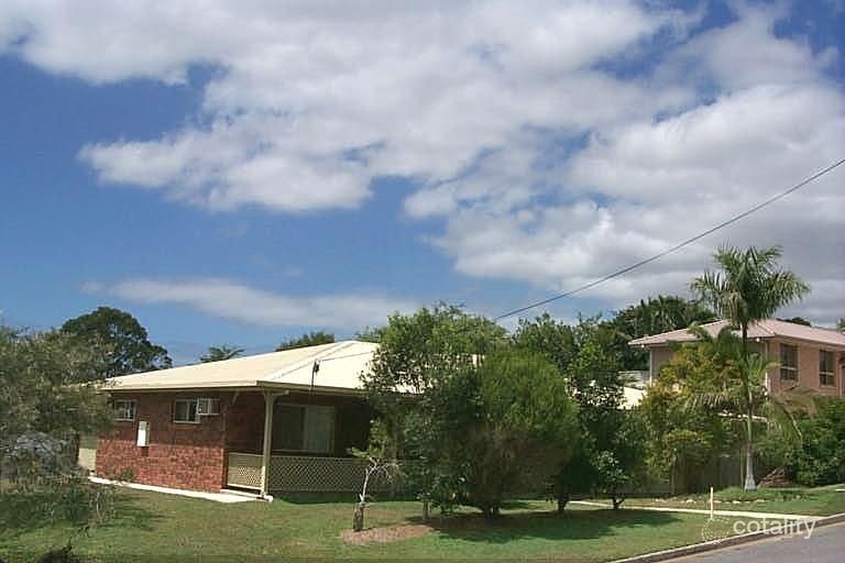 16 Mciver Rd, Clinton, QLD 4680