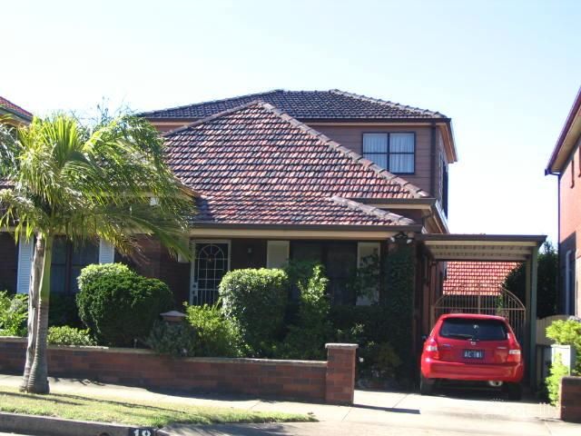 18 First Avenue, Rodd Point, NSW 2046 | Property Value & History ...