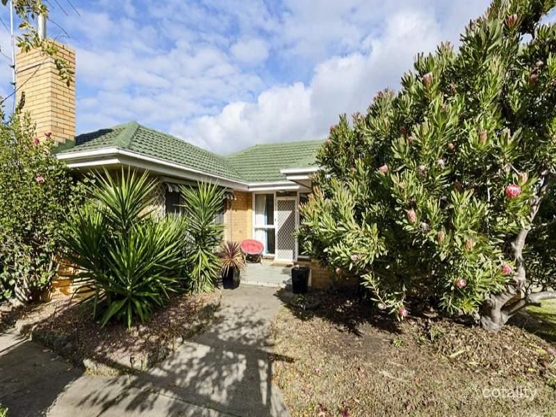 11 Forfar Rd, Hamlyn Heights, VIC 3215