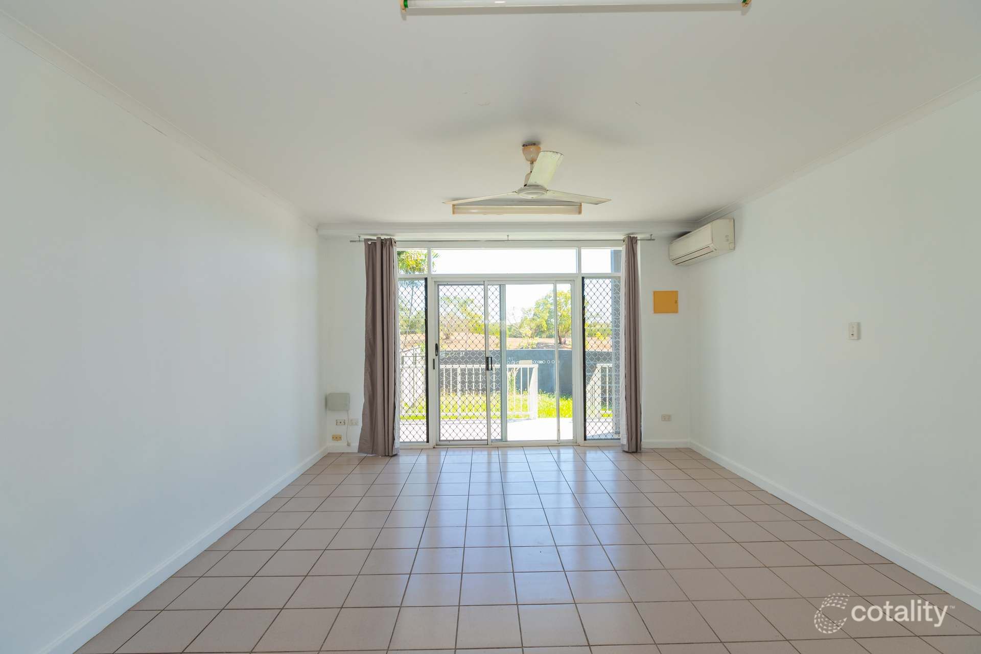 2/14 Lakeside Dr, Alawa, NT 0810