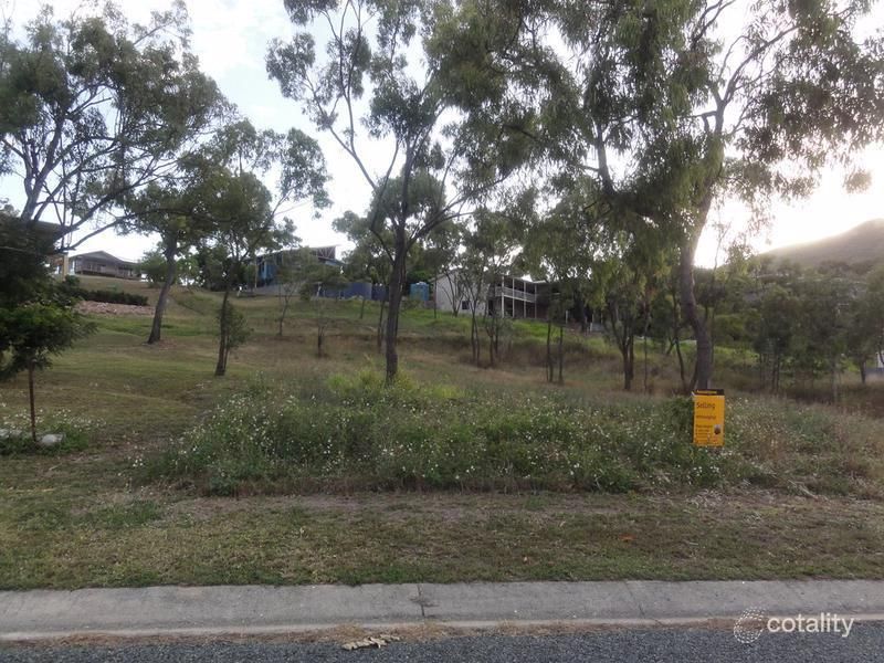 39 Gloucester Ave, Hideaway Bay, QLD 4800