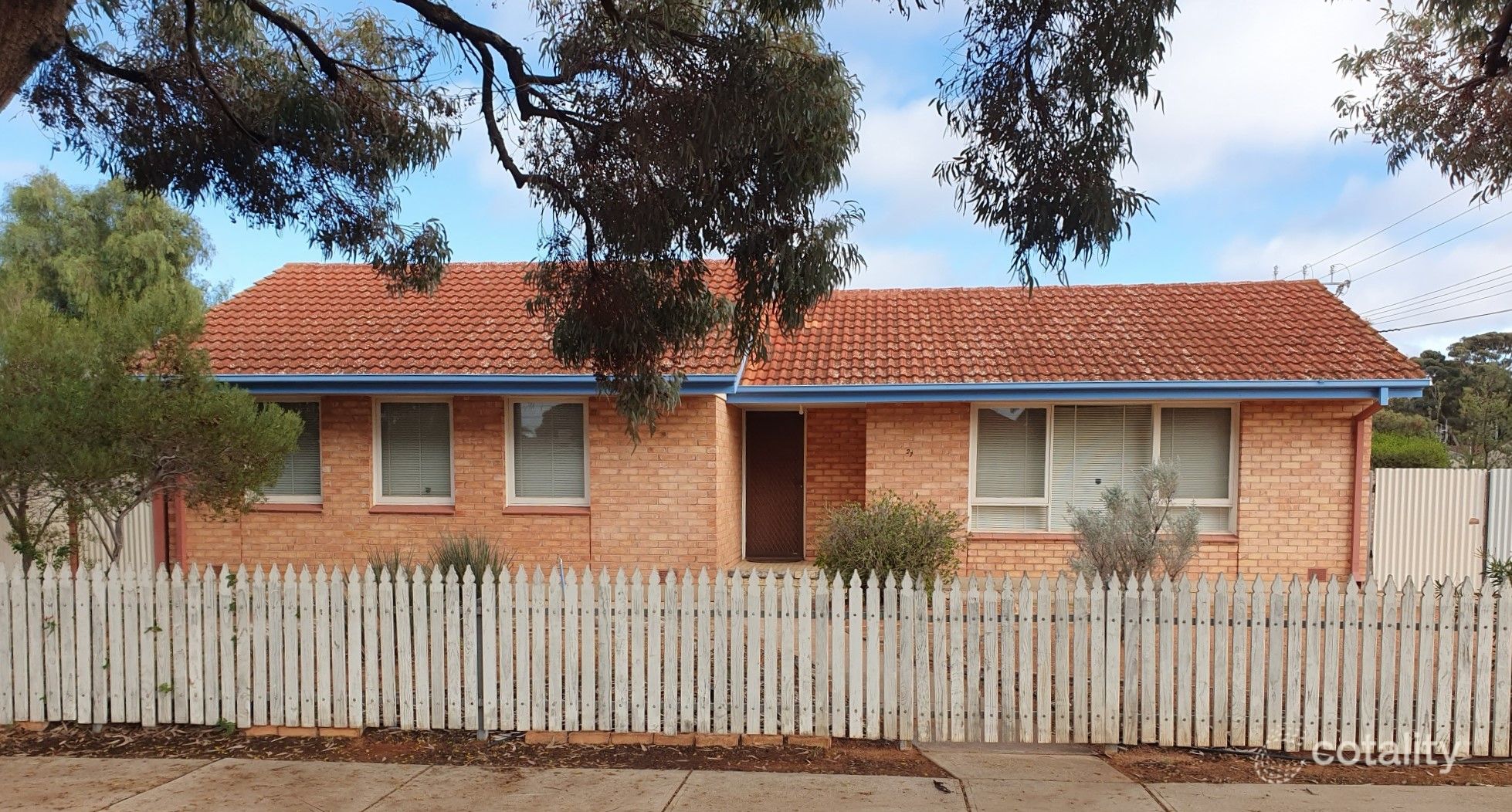 27 Mcgee St, Whyalla Stuart, SA 5608