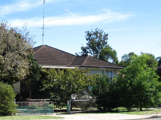 15 Starling St, Warners Bay, NSW 2282