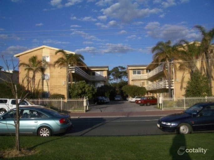 4/50 Adelphi Cres, Glenelg North, SA 5045